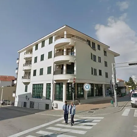 Appartement Dada - *